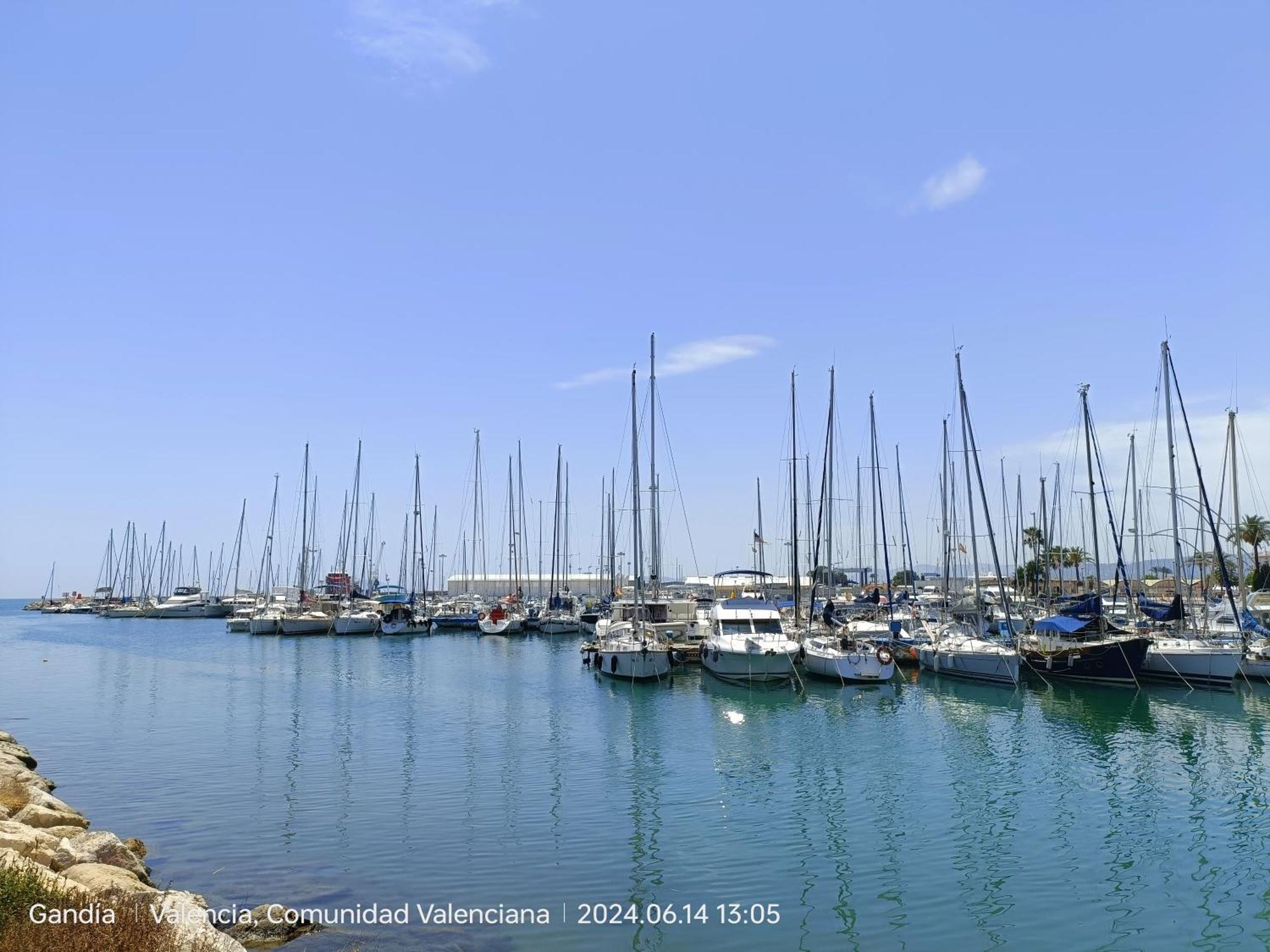 Daoiz, Vivienda Vacacional Para Familias Y Mayores De 25 Anos En El Grao De Gandia 3Ro Sin Ascensor Playa de Gandía Exterior foto